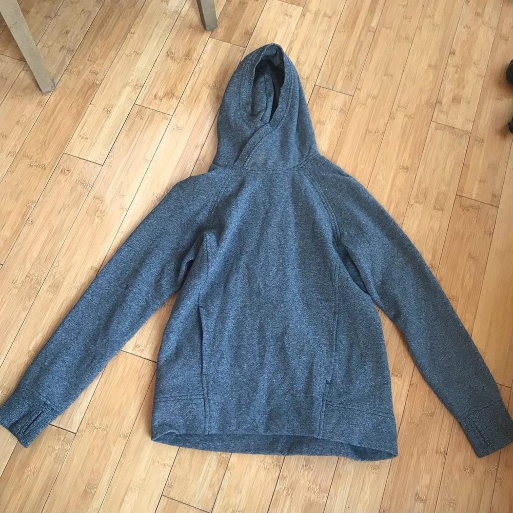 Pullover fleece sweat shirt
